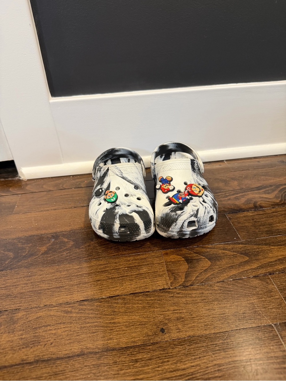 CROCS Kids Black & White Tie-Dye Clog with Character Jibbitz